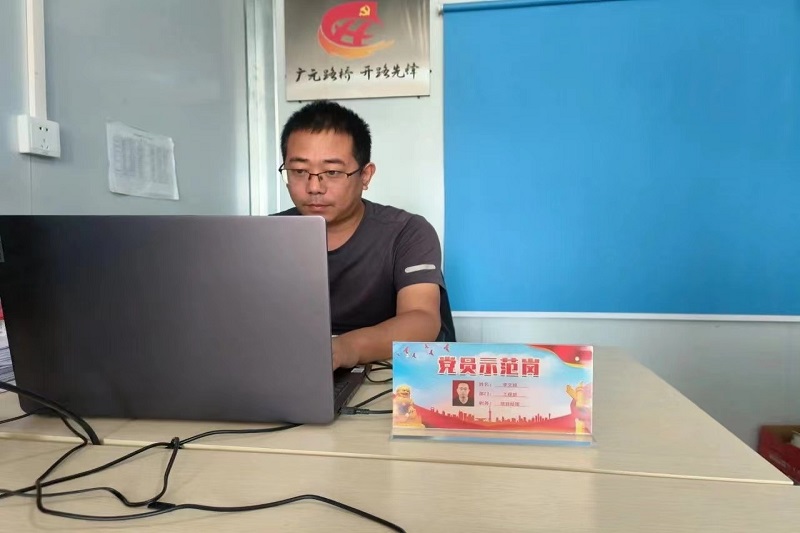 黨員示范崗┃亮身份樹標桿，爭當開路先鋒